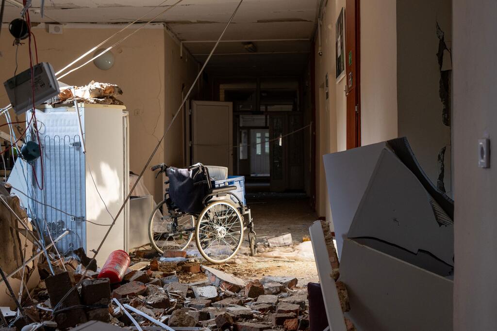 俄罗斯袭击导致乌克兰敖德萨一家妇产医院严重受损。